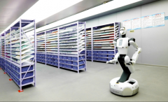 <b>该机械人具备杰出的手眼脑协调能</b>